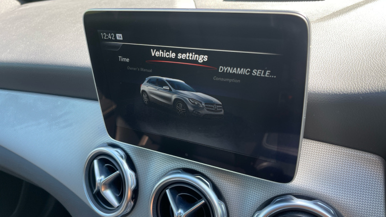 Mercedes-Benz GLA 200d 4Matic Sport 5dr Auto Diesel Hatchback